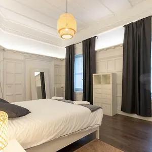 central-apartment-downtown.bilbaohotelsspain.com/